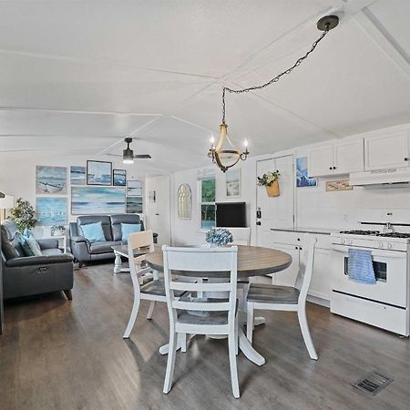 Pet-Friendly Lake Dallas Home Near Lewisville Lake ภายนอก รูปภาพ