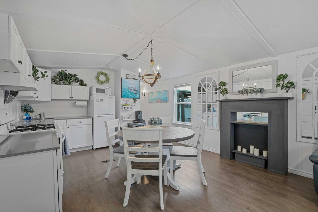 Pet-Friendly Lake Dallas Home Near Lewisville Lake ภายนอก รูปภาพ